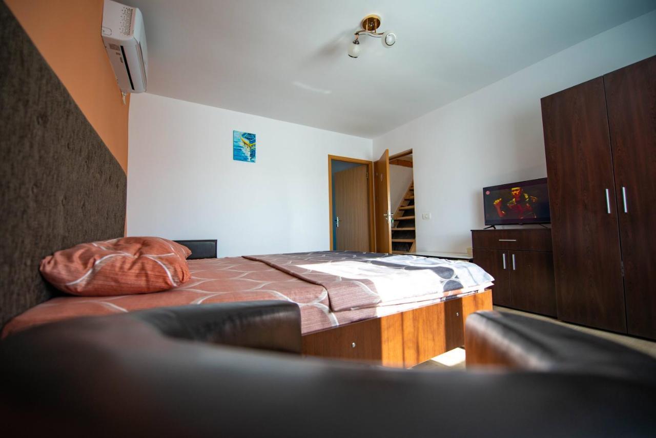 Hotel Casa Dumitrescu Năvodari Esterno foto